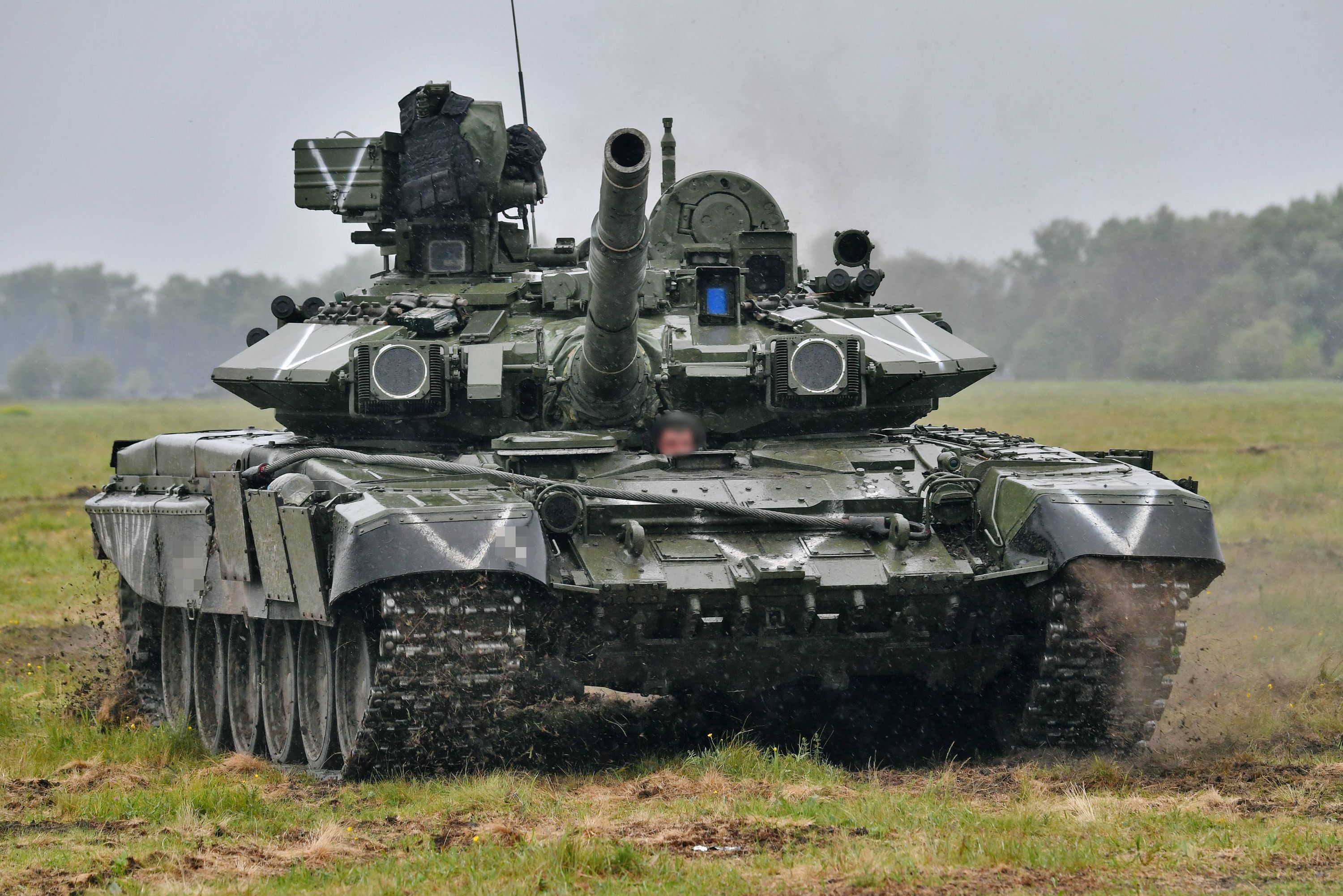 rian_t-90_7e7.jpg